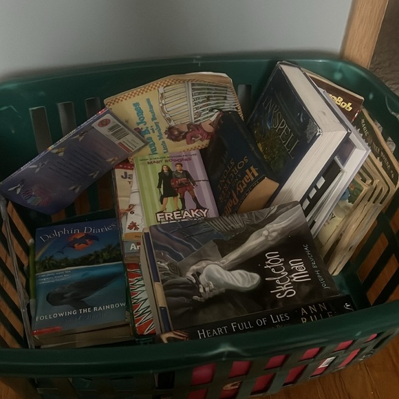 10 randomly selected book bundle - Picture 5 of 6